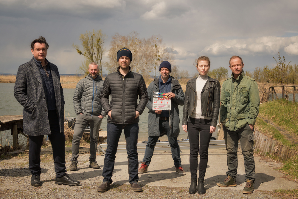 vlnr: Hary Prinz; Lukas Gnaiger; Stefan Pohl; Christian Theede; Nora Waldtstätten; Matthias Koeberlin / Fotocredit:	ORF/ZDF/Rowboat/Graf Film/Patrick Pfeiffer